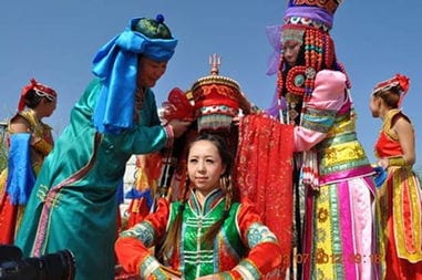 辦一場(chǎng)具有民族風(fēng)情的婚禮！草原婚禮習(xí)俗及特色