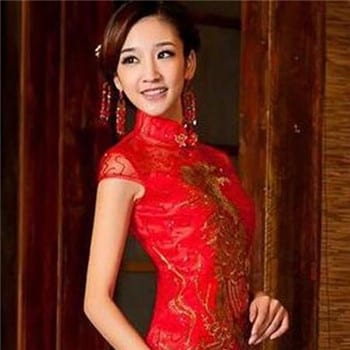 中式旗袍新娘發(fā)型 適合中式婚禮的發(fā)型
