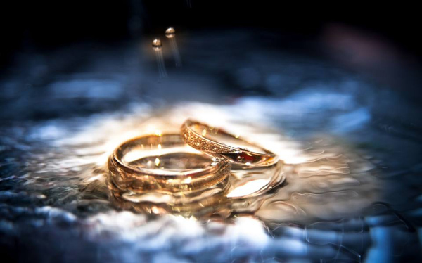 結(jié)婚為什么要買鉆戒？婚姻里鉆戒代表什么？  第4張