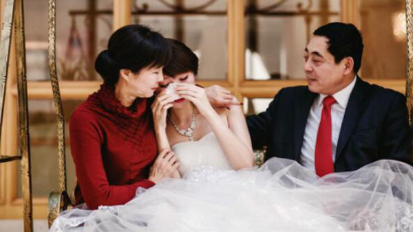 辦婚宴到底該誰(shuí)出錢？婆婆讓我出婚禮酒席錢合理嗎？  第3張