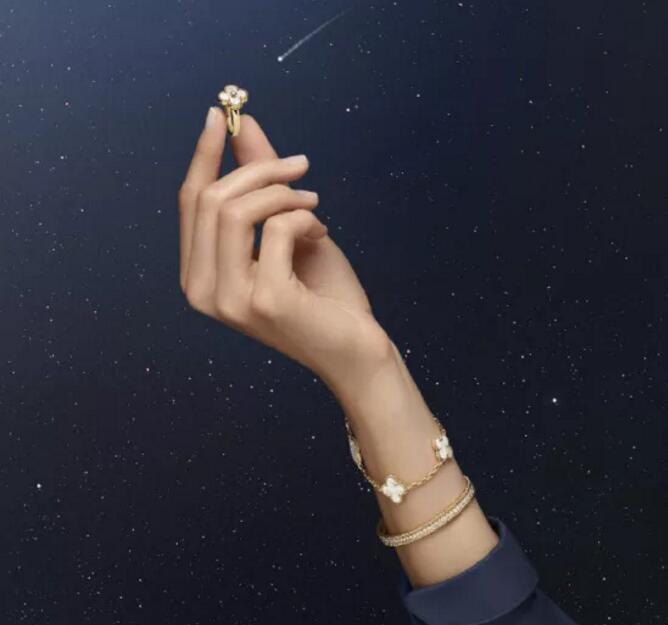 潮品大盤點(diǎn)！2020年流行什么樣的結(jié)婚鉆戒  第5張