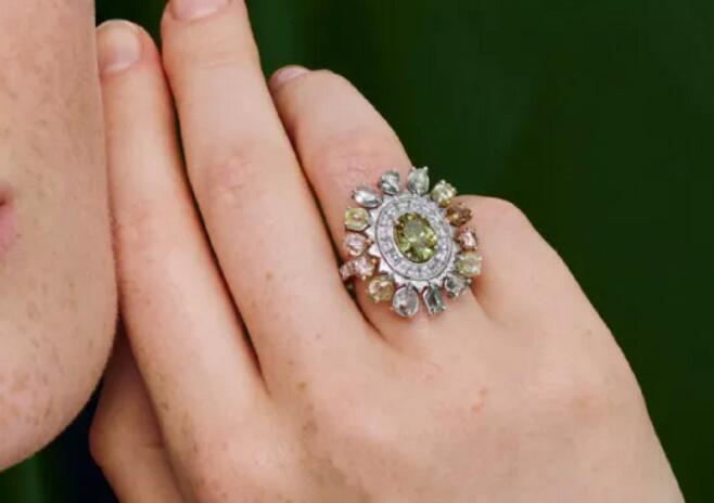 潮品大盤點(diǎn)！2020年流行什么樣的結(jié)婚鉆戒  第7張