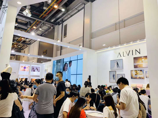 昨日全球超大結(jié)婚展中國(guó)婚博會(huì)【杭州站】圓滿落幕！總成交額3.94億！婚嫁行業(yè)迎來“真爆發(fā)”  第8張