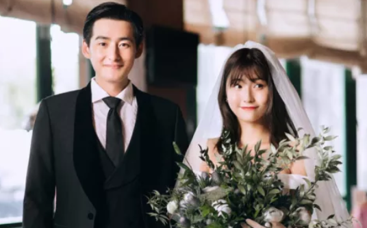 拍婚照的小技巧你都知道嗎？學會這10招拍照姿勢，讓你360度無死角！  第8張