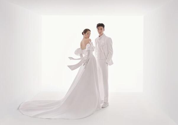 結(jié)婚照怎么掛好看？結(jié)婚照擺放位置有什么講究  第1張